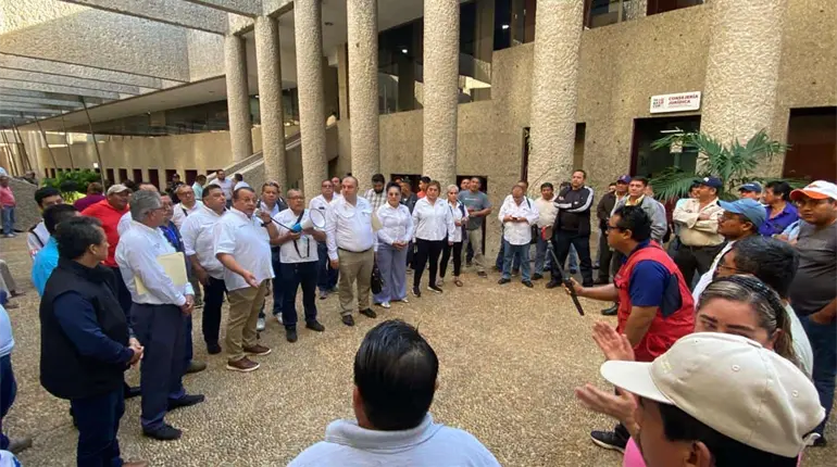 Bur&oacute;cratas reclaman a Finanzas bono del D&iacute;a de Reyes y claridad en dispersi&oacute;n de vales de despensa