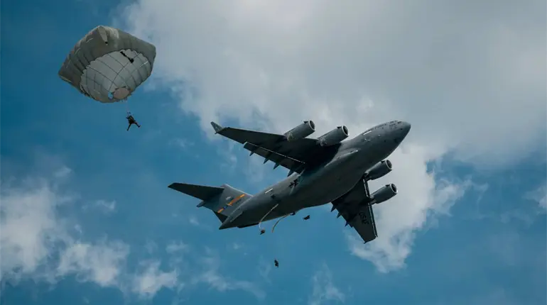 Alertan a aerol&iacute;neas de EE. UU. por posible acci&oacute;n militar en M&eacute;xico y en AL