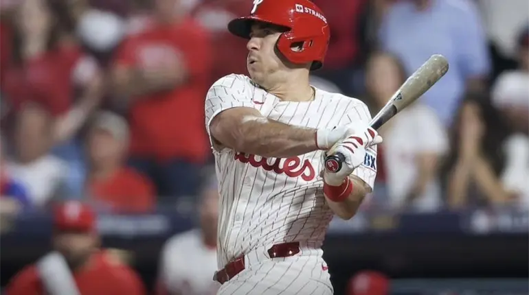 J.T. Realmuto llega a un acuerdo con Phillies por tres a&ntilde;os y 45 mdd
