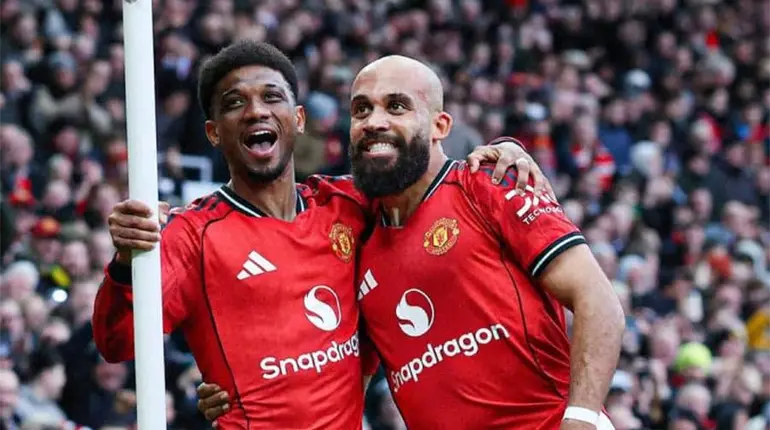 El United se lleva el Derby de Manchester en debut de Michael Carrick