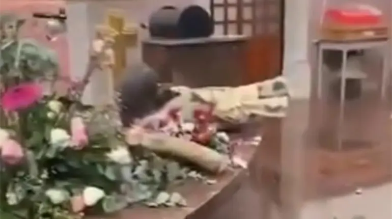 Vandalizan parroquia en Michoac&aacute;n