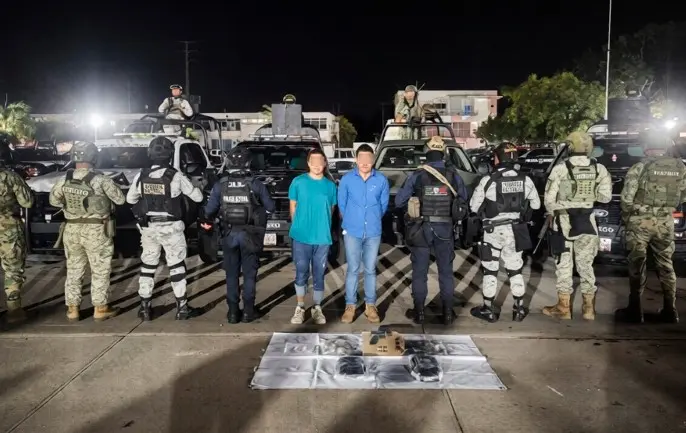 Detienen en Jalapa a dos sujetos por narcomenudeo y posesi&oacute;n de armas