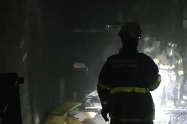 Incendio en plaza comercial de NL provoca la evacuaci&oacute;n de 400 personas