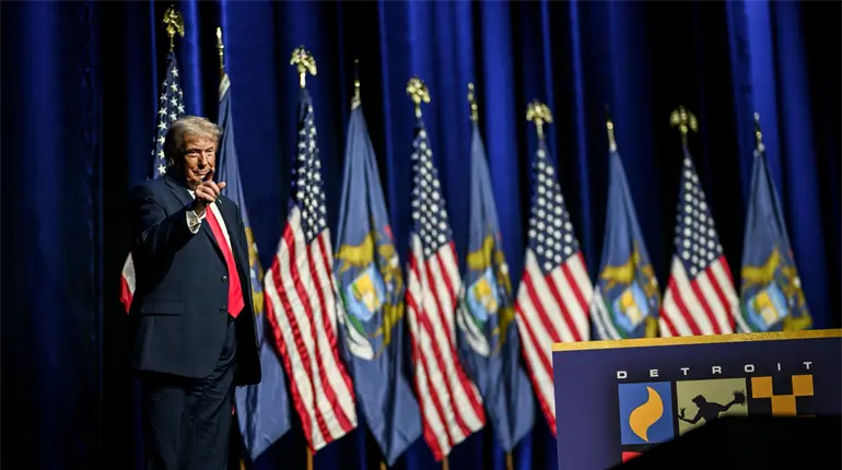 Trump impone arancel del 10% a 8 pa&iacute;ses de la UE