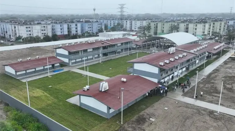 Entrega Gobierno plantel 52 al Cobatab