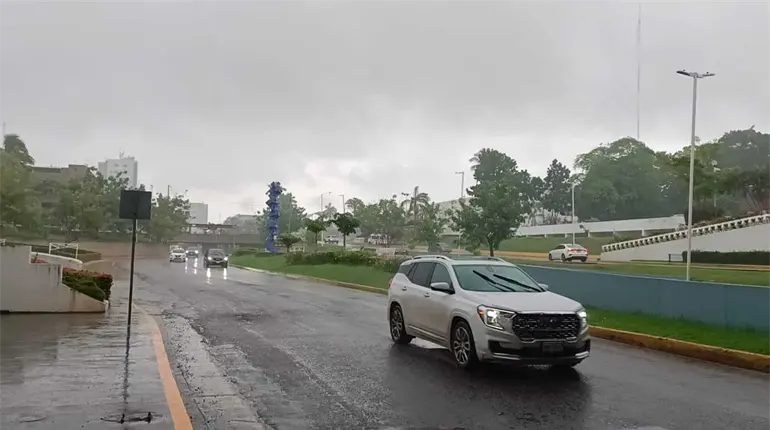 Lluvias moderadas con intervalos de chubascos se esperan para este lunes en Tabasco