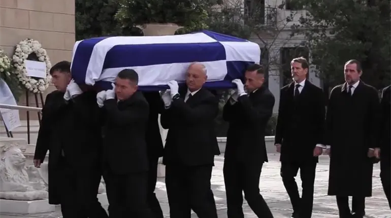 En solemne funeral en Atenas, Familia Real despide a la Princesa Irene de Grecia