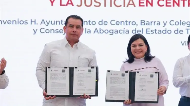 Centro firma convenios con asociaciones de abogados en favor de mujeres v&iacute;ctimas