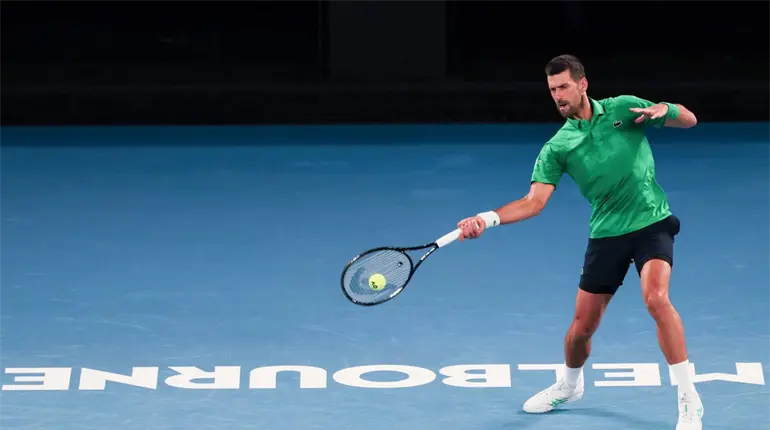 Djokovic alcanza r&eacute;cord de Federer con m&aacute;s apariciones en Australia