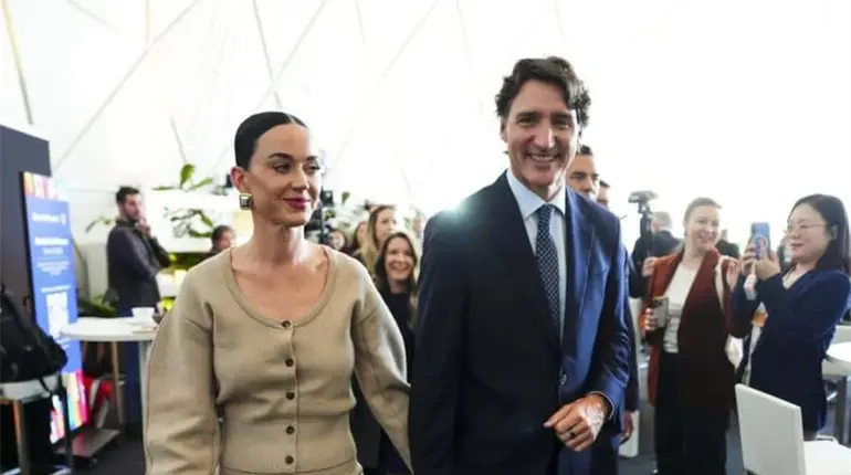 Katy Perry deslumbra como acompa&ntilde;ante de Justin Trudeau en el Foro Econ&oacute;mico Mundial de Davos