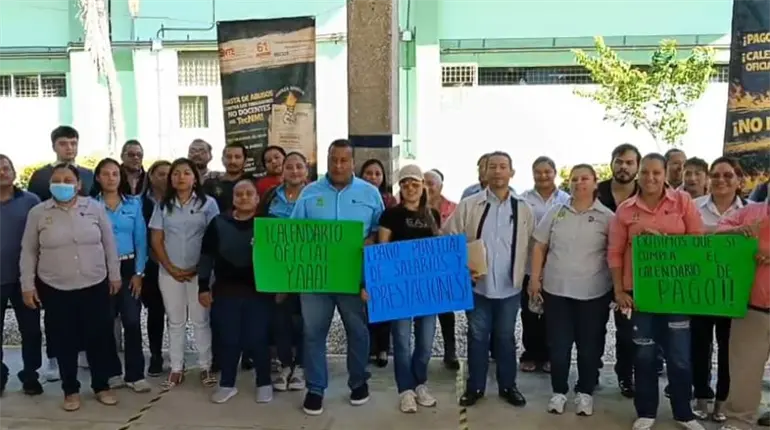 Trabajadores no docentes del ITVH inician paro de brazos ca&iacute;dos ante retrasos en el pago de salarios y prestaciones