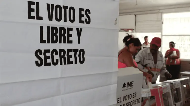 No descarta Monreal cambios a reforma electoral en el Congreso