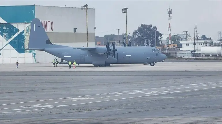 Defensa autoriz&oacute; entrada de un avi&oacute;n H&eacute;rcules de EE. UU. a Toluca: Latinus