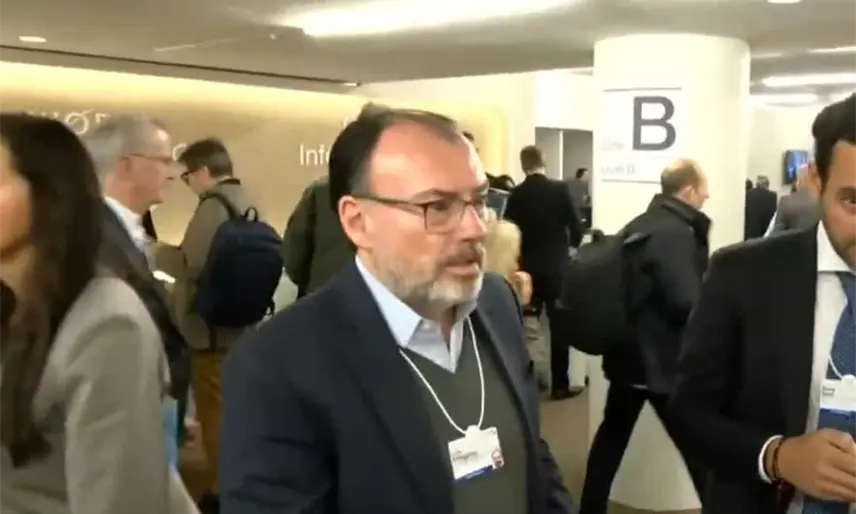 Luis Videgaray reaparece en Davos y confirma sociedad con el yerno de Trump