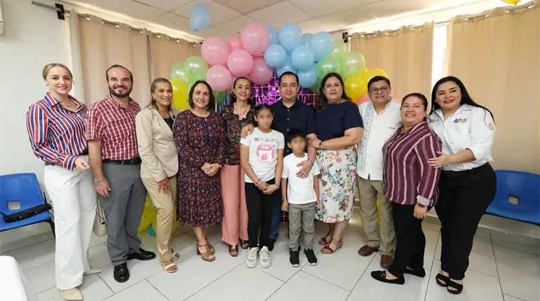 Concretan adopci&oacute;n de otros dos menores de la Casa Hogar del DIF Tabasco