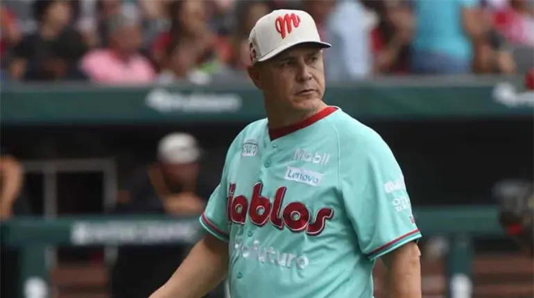 V&iacute;ctor &acute;Flamingo&acute; Boj&oacute;rquez es manager de Huracanes de La Paz en la Liga Norte de M&eacute;xico