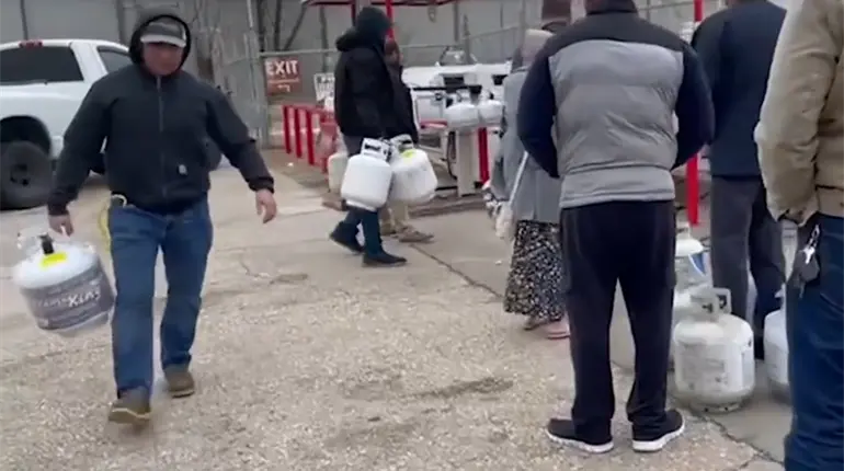 Tormenta invernal en EE. UU. podr&iacute;a afectar distribuci&oacute;n y costo de gas en M&eacute;xico: Sheinbaum