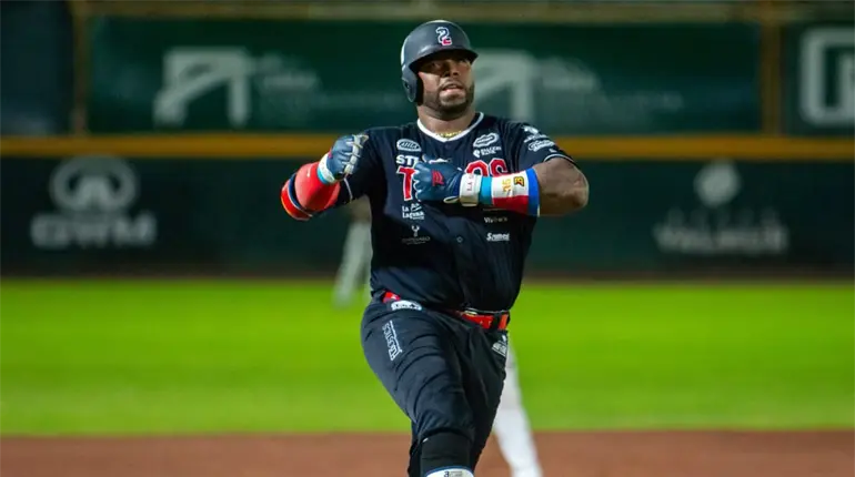 Tecos de los Dos Laredos confirma el regreso de Kennys Vargas para temporada 2026