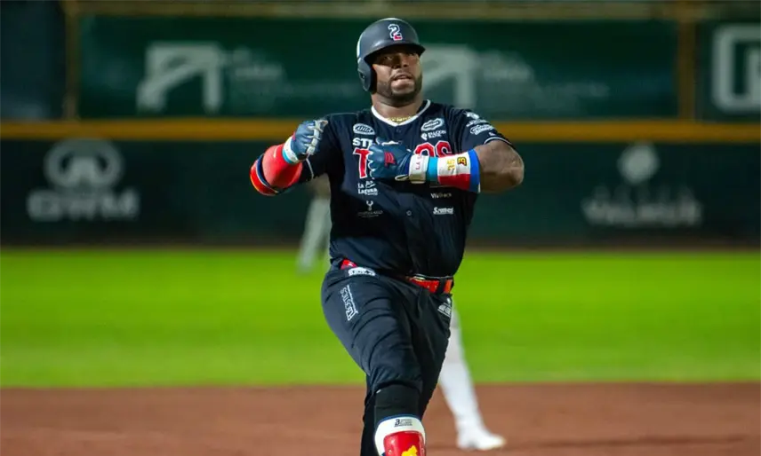 Tecos de los Dos Laredos confirma el regreso de Kennys Vargas para temporada 2026