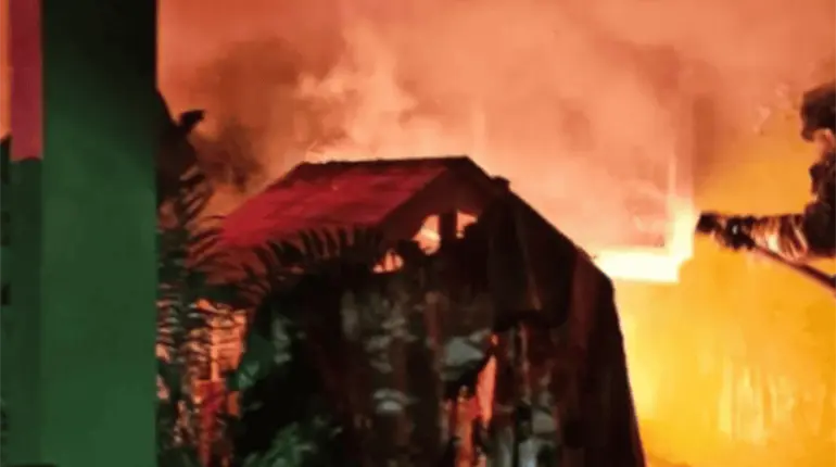 Fallecen hermanos discapacitados durante incendio de su vivienda en Sonora