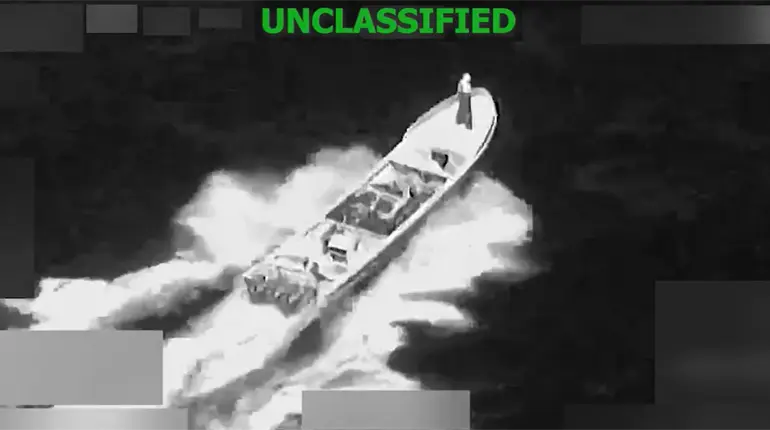 Fuerzas Armadas de EE. UU. revelan al menos 2 muertes tras ataque a barco en el Pac&iacute;fico