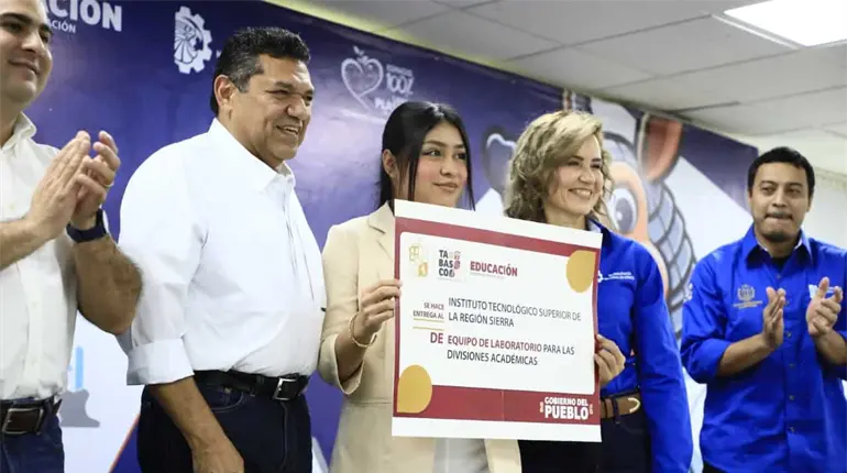 May entrega equipos y mantenimiento al Tec de la Sierra por m&aacute;s de 12 mdp