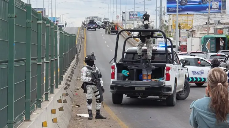 Asegura FIRT Olmeca a 36 personas, drogas, armas y veh&iacute;culos en una semana