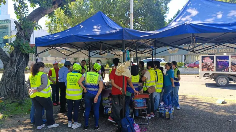 Pausa fundaci&oacute;n de Los &Aacute;ngeles del Mago Chong-Tall hasta abril jornadas de reciclaje