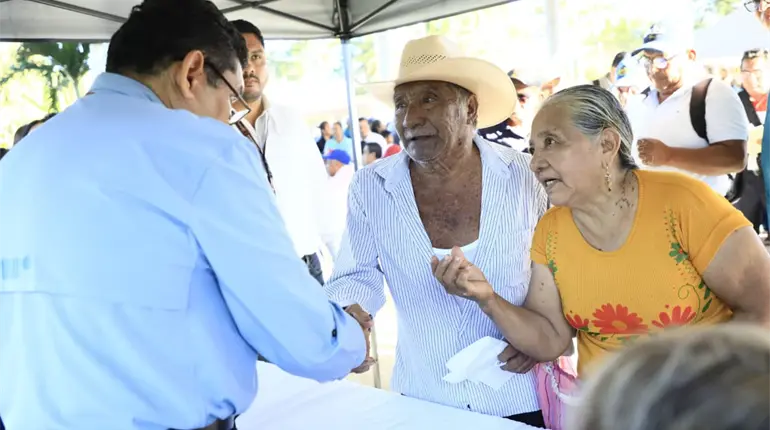 Anuncia gobierno inicio de obras en Jonuta