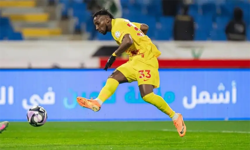 Julián Quiñones empata a CR7 como líder de goleo en liga saudí