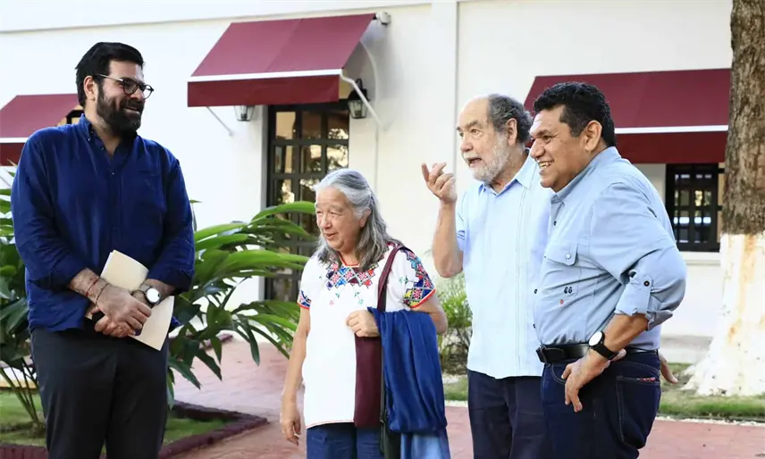 Museo La Venta tiene valor histórico y riqueza arqueológica: May tras reunirse con sobrino de Pellicer