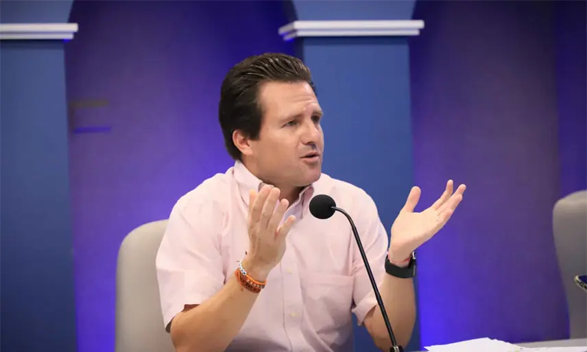 "La democracia no se pacta": Gaudiano tras denuncia de MC contra Jorge Zavala