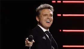 Luis Miguel disfruta cena privada en exclusivo restaurante de Nueva York