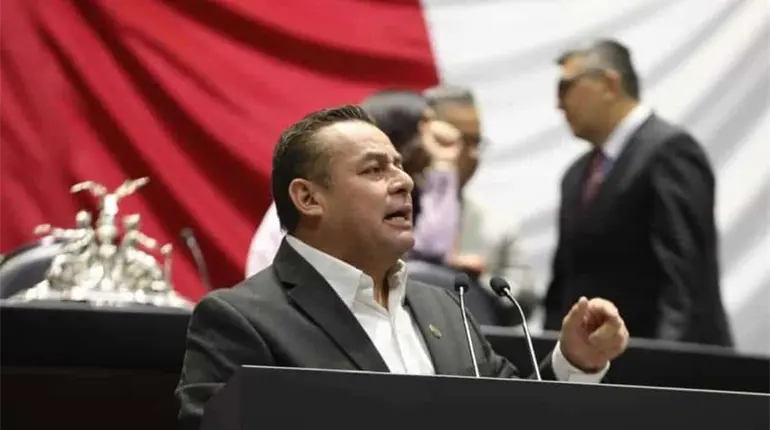 No transparentar peritaje a Nave 1 es para proteger a Daniel Casas&uacute;s: Erubiel Alonso