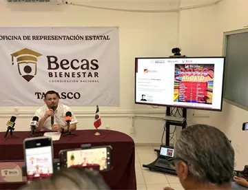 Inician cobro de beca “Rita Cetina” 92 mil estudiantes de primaria en Tabasco Inician cobro de beca “Rita Cetina” 92 mil estudiantes de primaria en Tabasco