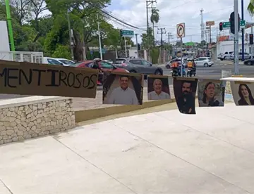 “Nosotros le proveemos las plantas y nos ayuden a reforestar”, dice May al Observatorio Urbano de Villahermosa tras tendedero “Nosotros le proveemos las plantas y nos ayuden a reforestar”, dice May al Observatorio Urbano de Villahermosa tras tendedero