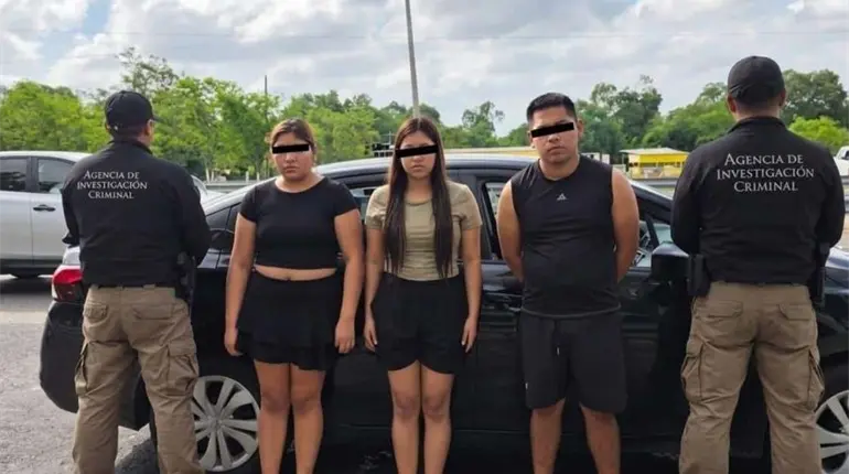 Detienen a presunto elemento de la GN y 2 mujeres m&aacute;s en Huimanguillo por portaci&oacute;n de arma de fuego