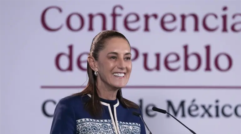Sheinbaum ironiza sobre versi&oacute;n period&iacute;stica de supuesto consumo de marihuana