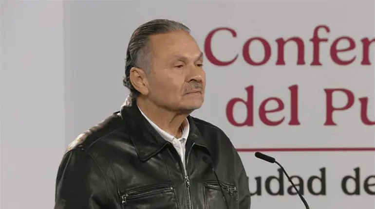Acusa Octavio Romero campa&ntilde;a de difamaci&oacute;n de medios en su contra