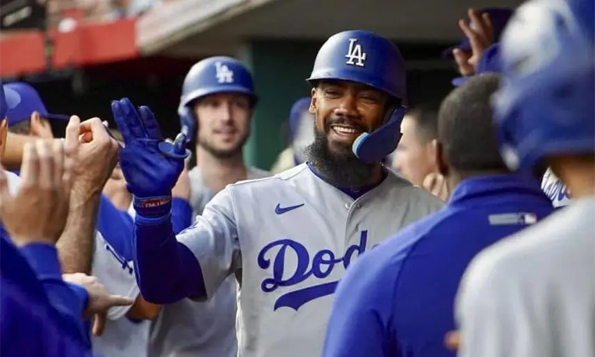 Yankees, Tampa Bay, Dodgers y Milwaukee avanzan a playoffs en Grandes Ligas