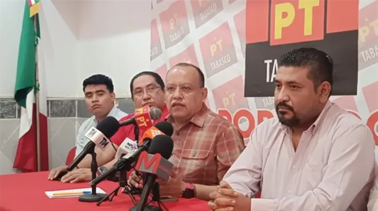 PT le da voto de confianza a Zavala Fr&iacute;as tras publicar por "error" video en apoyo a Casas&uacute;s