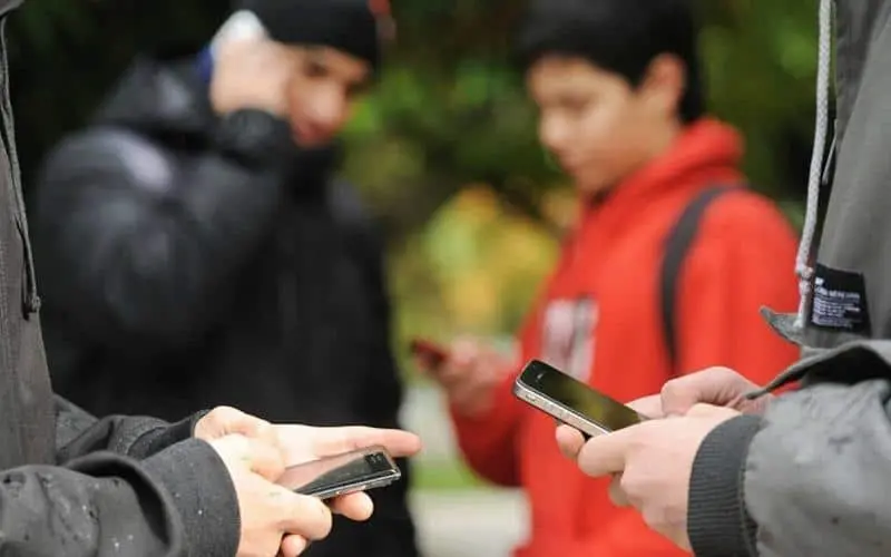 180 días tendrá Tabasco para regular uso de celulares en escuelas 180 días tendrá Tabasco para regular uso de celulares en escuelas