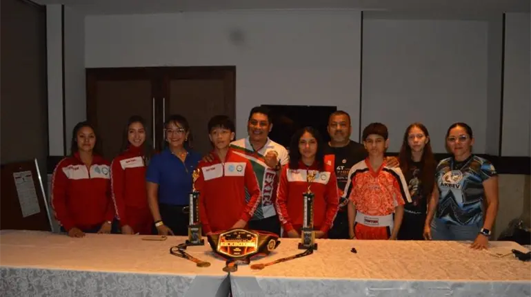 Artemarcialistas tabasque&ntilde;os listos para competir en el Mundial de Kickboxing en Italia