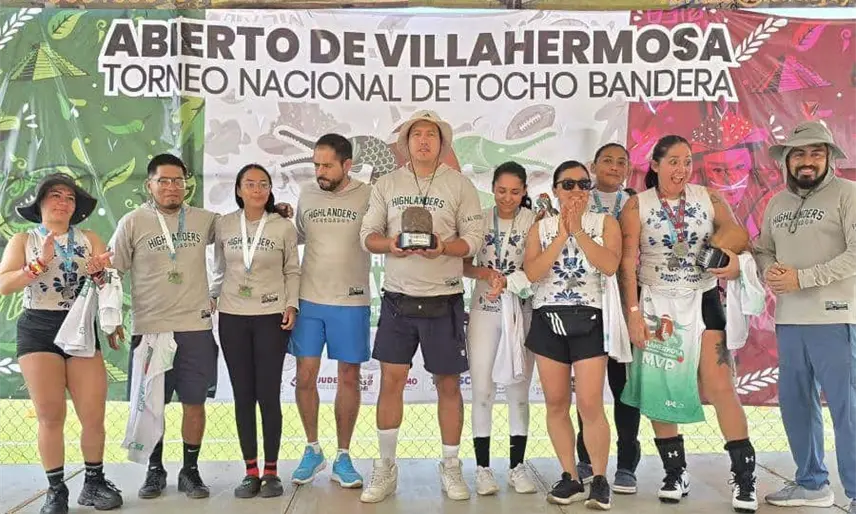 Alrededor de 40 equipos participaron en el Abierto de Villahermosa de Tocho Bandera