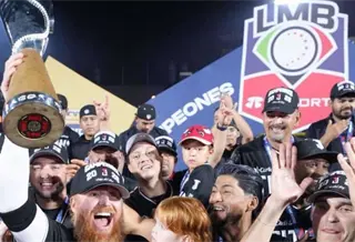 Horacio de la Vega felicita a Toros de Tijuana por el t&iacute;tulo de la Serie del Rey 2026