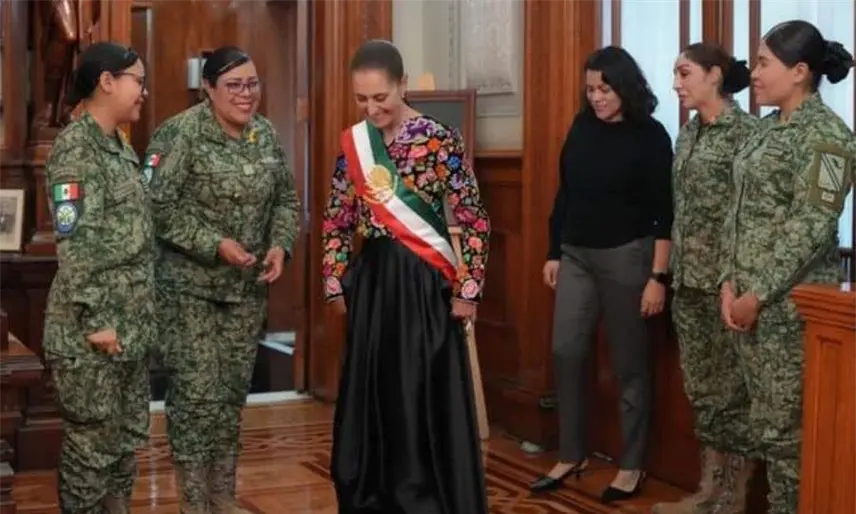Sheinbaum revela que recicla su ropa, "no son las grandes firmas" afirma