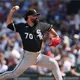 El mexicano Jos&eacute; Urquidy es reclamado por Phillies de la lista de waivers de Medias Blancas de Chicago