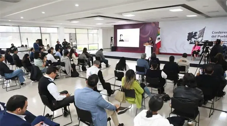 No existe carpeta de investigaci&oacute;n contra el almirante Ojeda Dur&aacute;n: Sheinbaum