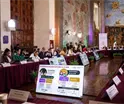 Acuerdan restringir uso de celulares en escuelas; entra en vigor en octubre