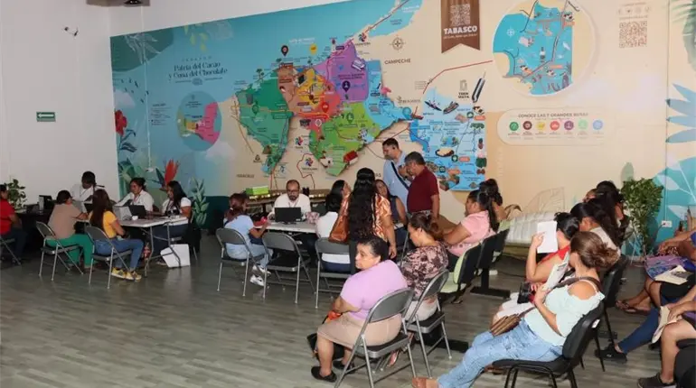 Formalizan emprendimientos de 100 beneficiarias de Tandas para la Mujer en Tabasco ante el SAT